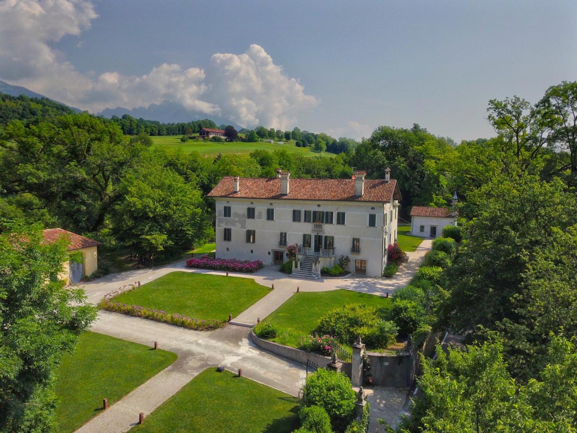 Villa San Liberale - Suites & Wellness - Villa Veneta Feltre Exterior foto
